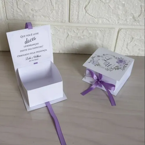 Caixas personalizada para aniversário,casamento...
