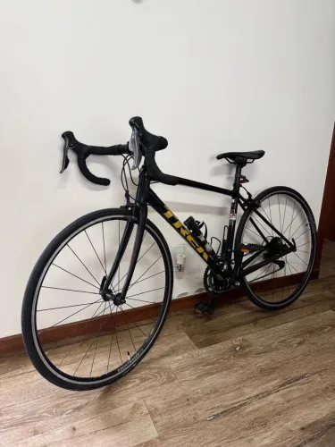 Bicicleta TREK DOMANE AL2