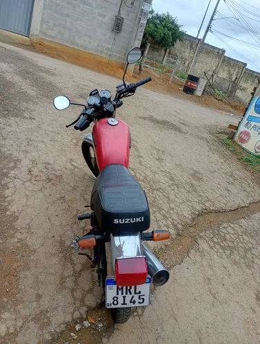 vendo Suzuki intruder