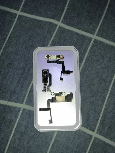 Câmeras e Auricular IPHONE 11