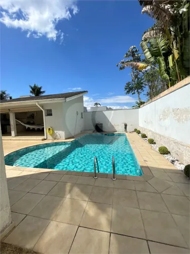 Casa à venda com 4 suítes no condomínio Aruã Lagos, Mogi das Cruzes - SP