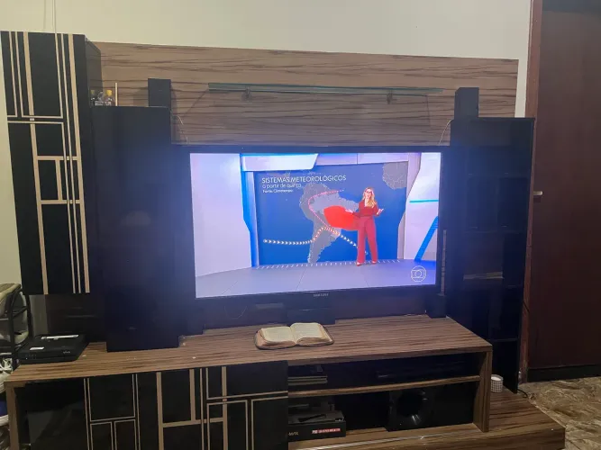 ? Painel para TV com Rack e Nichos -