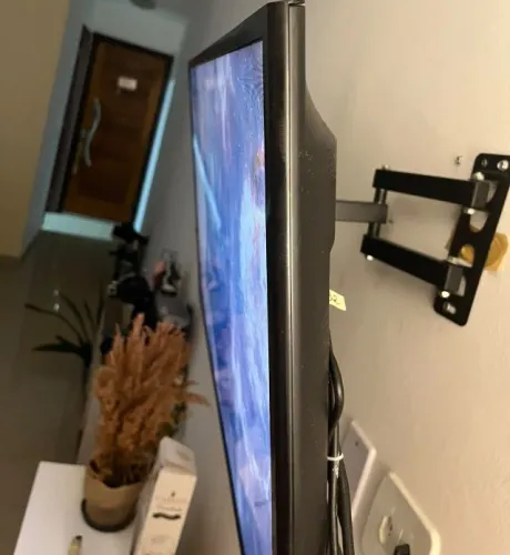 TV Smart LED de 43 polegadas - Samsung