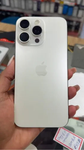 Vende IPhone 15 pro max, 256GB, Aceito cartão de crédito, juros da máquina pro cliente