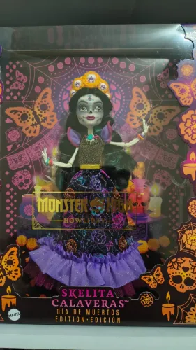 Monster high Skelita Howliday