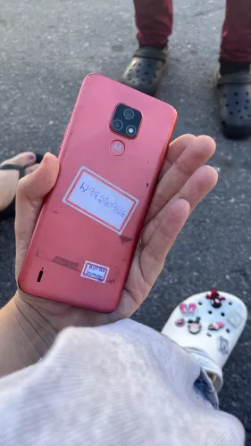 Celular moto e7