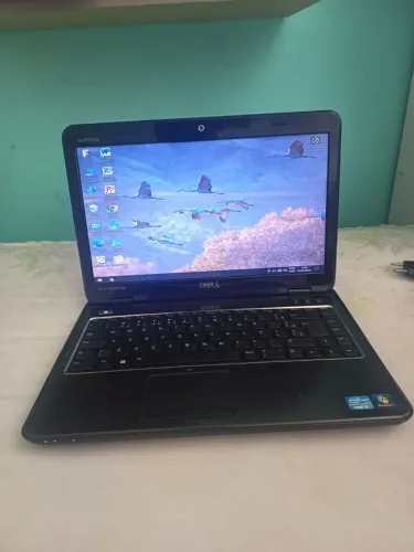 Notebook Dell 4 gigas HDMI processador i5 bateria boa procedência