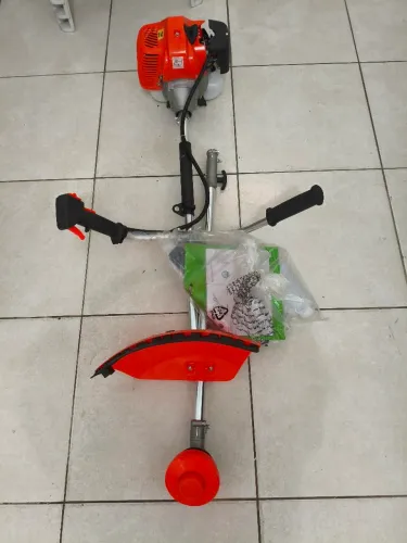 Roçadeira importada (nova sem uso)