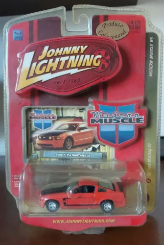 Miniatura 1:64 JL 53704Q 2005 Ford Mustang GT R3