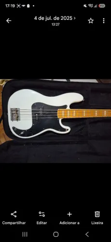 Baixo Squier chris aiken precision bass olímpic white