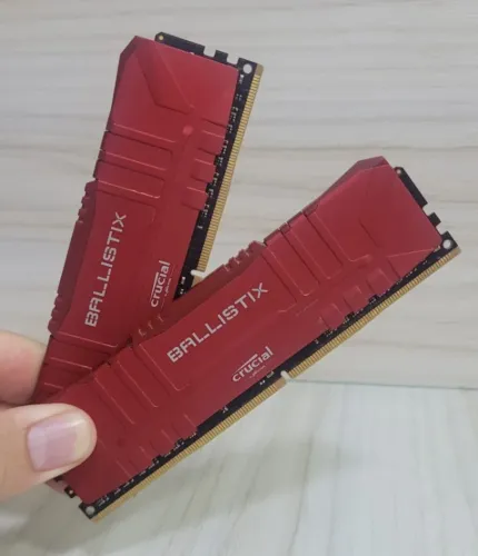Kit Memória RAM Crucial Ballistix (2x8GB) 16GB DDR4 3000MHz CL15 XMP