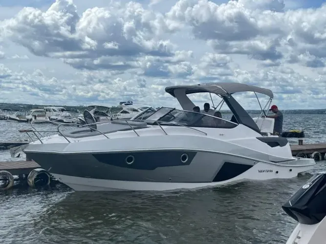 Ventura V300 Daycruiser 2021