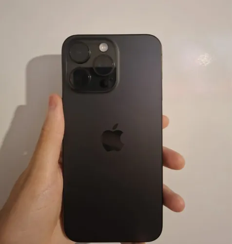 Vendo iPhone 15 pro max 256GB nunca aberto para consertos aparelho íntegro