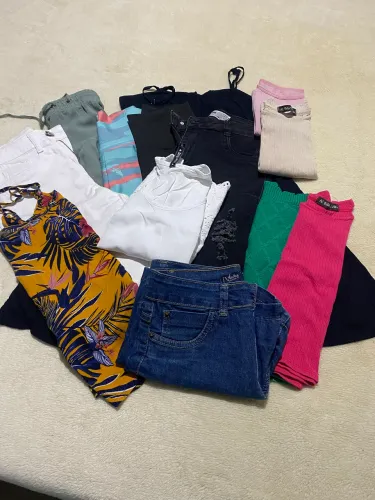 Lote kit 12 peças de roupas feminina calças, blusinhas, shorts, saia e vestido tamanho P