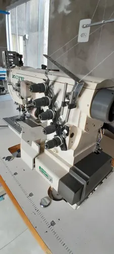 Máquina de costura Galoneira Elastiqueira Catraca