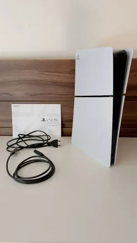 PS5 slim edição digital 1TB
