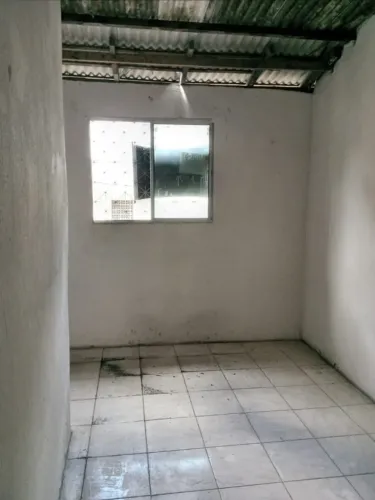 casa 1º andar, 2/4, telha, bem localizada, oportunidade