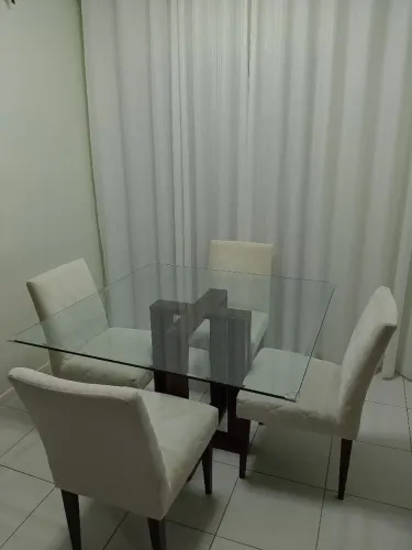 Mesa 4 cadeiras