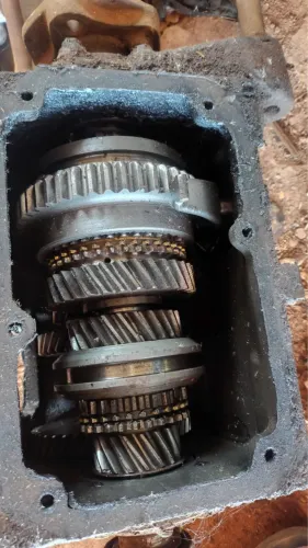 Câmbio 240f 4 marchas 
