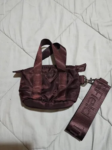Chaveiro Mini Bolsa Track e Field Marrom