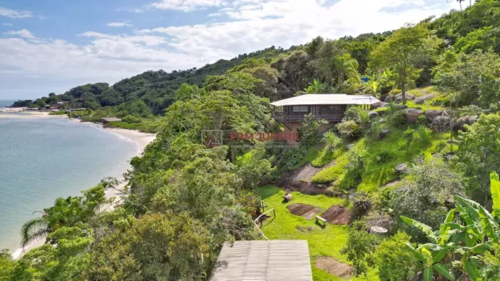 Terreno à venda, 3.570 m² por 5.500.000 na Praia da Daniela - Florianópolis/SC