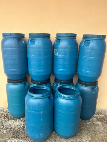 Tambores Bombonas 80 Litros tampa rosca vieram azeitonas.