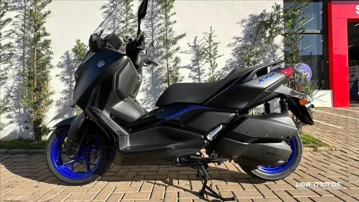 YAMAHA XMAX 300 CONNECTED ABS