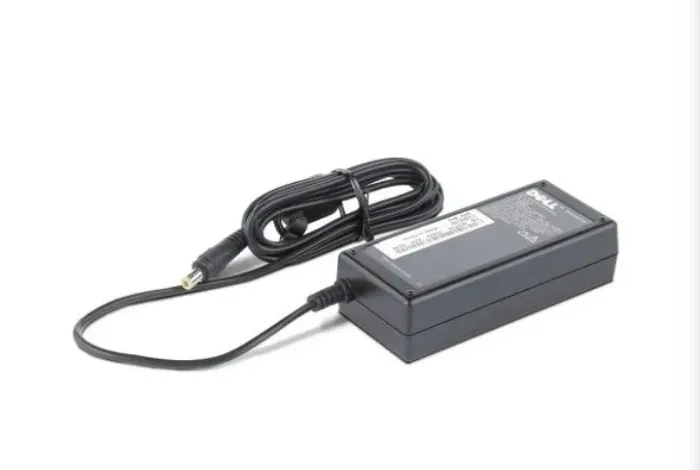Carregador Dell - 65 Watts (conector 4.5mm) com cabo de alimentação tipo brasileiro