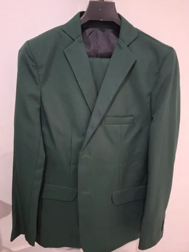 Terno elegante verde! Novíssimo!