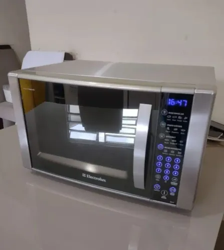 Microondas Eletrolux 30 litros 