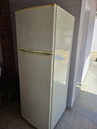 Geladeira Electrolux Double DC360