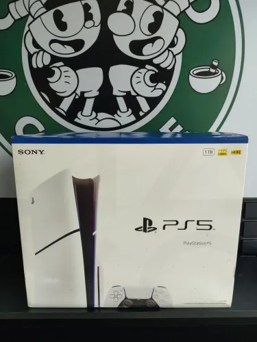 PS5 slim com leitor ( lacrado pode ser desbloqueado)