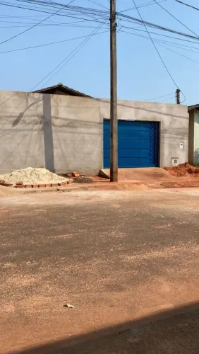Casa lago azul 4 quitada quintal todo no cimento forrada e murada com portão eletrônico