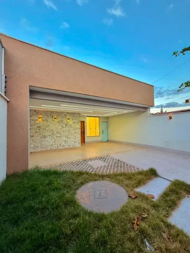Casa 3Q no Jardim Presidente em Goiânia
