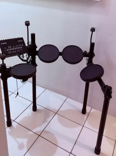 Bateria Eletrônica Yamaha DTX402K
