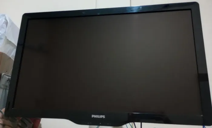 ? TV Philips 32? Full HD - Para Conserto ou Peças - R$ 230