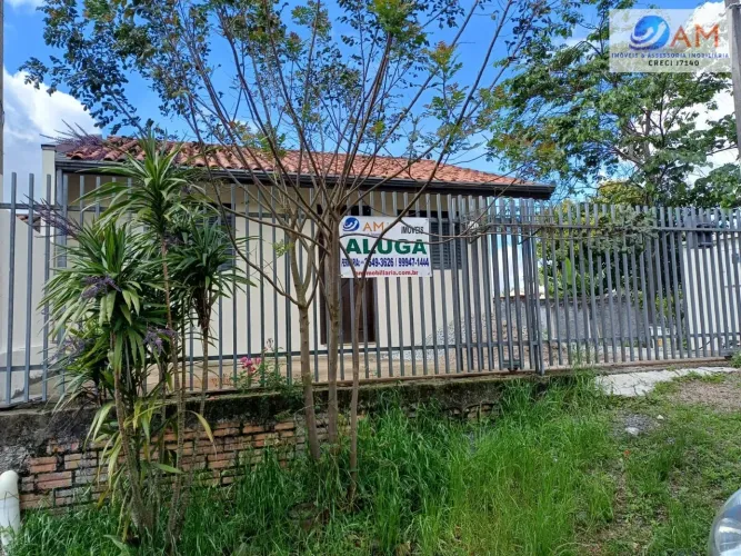 Casa com 2 dormitórios para locação na Vila Gilcy