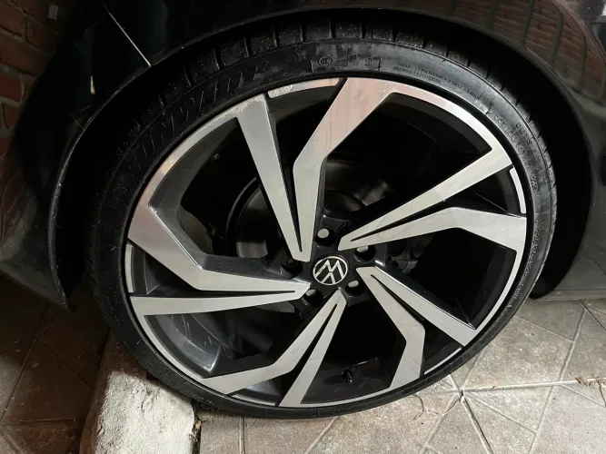 Rodas Aro 20 Estilo Volkswagen Pretoria + Pneus 225/35
