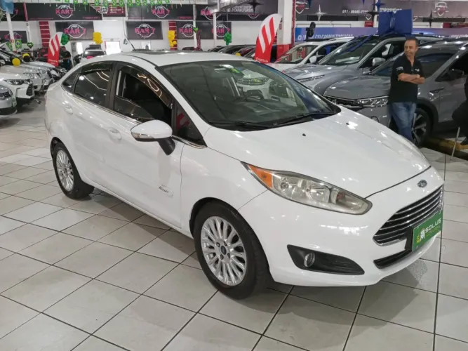 Ford Fiesta Tit./tit.plus 1.6 16V Flex Aut. 2015