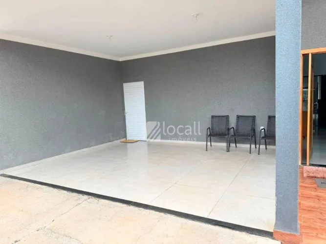 Casa com 2 quartos e piscina para alugar, 134 m² por R$ 3.100/mês - Residencial das Améric