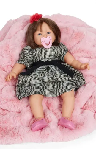 BEBÊ REBORN 60CM DIVA STAR - CABELO COSTURADO - VESTIDO XADREZ + SAPATO ROSA