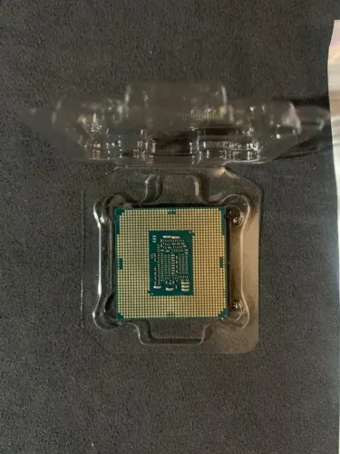 Processador Intel Core i3 8100 (8a Gen 3.60GHz)