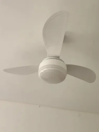 Ventilador teto com controle