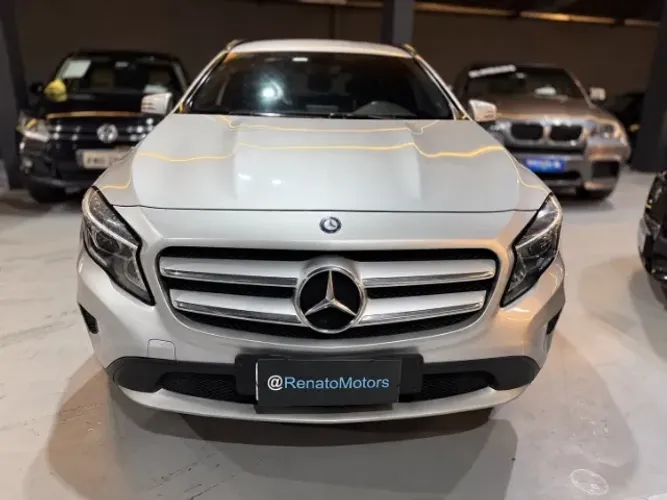Mercedes-Benz GLA 200 Adv. 1.6/1.6 TB 16V Flex Aut. 2015