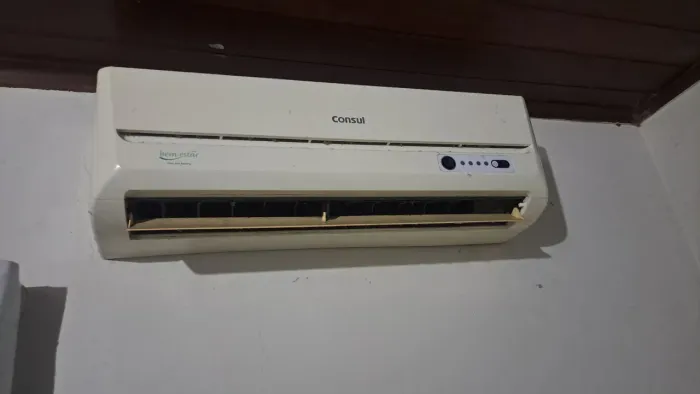 Ar condicionado Consul em bom estado.