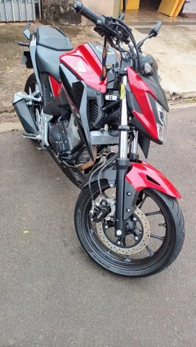 Honda cb 300 twister