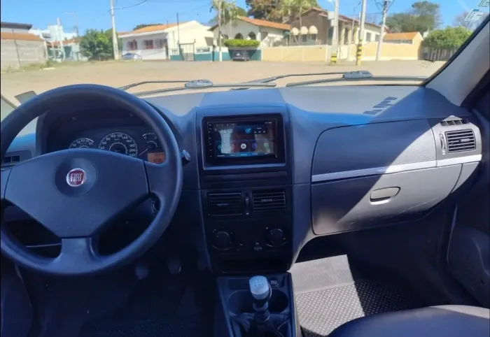 Fiat Palio 1.8r MPI Flex 8V 4P 2010