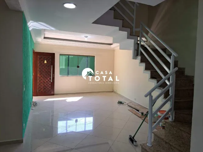 Sobrado com 3 quartos para aluguel no bairro Jardim Idel em Mauá | 1 suíte 3 vagas