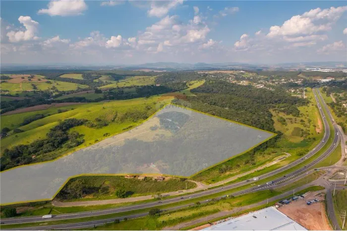 Área Industrial as margens da Rod. Don Pedro I em Itatiba-SP R$6.580.000,00