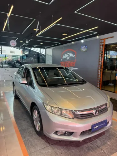 Honda Civic Sedan LXS 1.8/1.8 Flex 16V Aut. 4P 2014